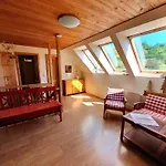 아파트 Gruene Haus Am Hexenstieg